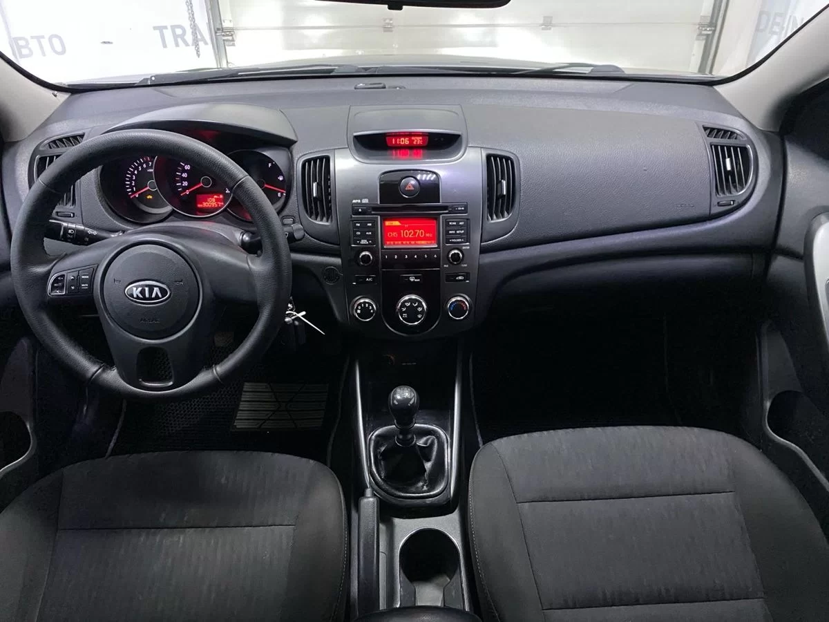 Фото автомобиля KIA CERATO, 2011 — госномер С341АО159. Цвет: Серый