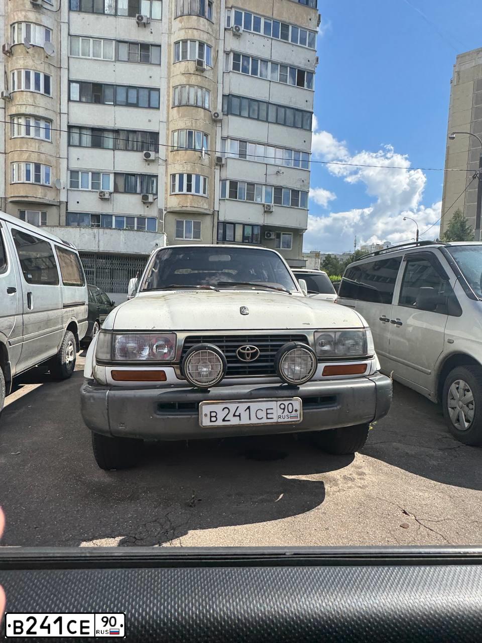 Фото автомобиля TOYOTA CARINA, 1997 — госномер А300ВА122. Цвет: синий