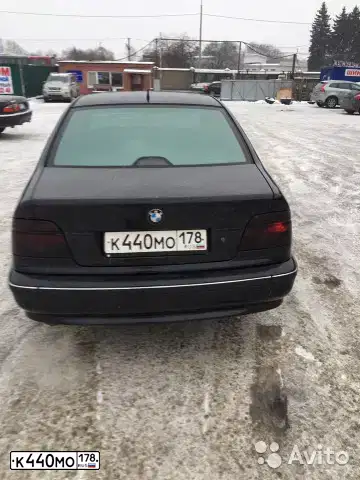 Фото автомобиля BMW SERIE 5, 1999 — госномер Т261РЕ98. Цвет: ЧЕРНЫЙ