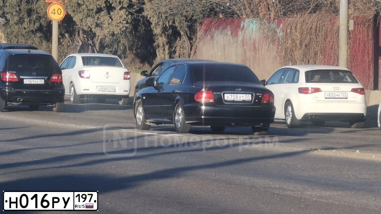 Фото автомобиля TOYOTA LANDCRUISER, 2011 — госномер М666АР152. Цвет: ЧЕРНЫЙ