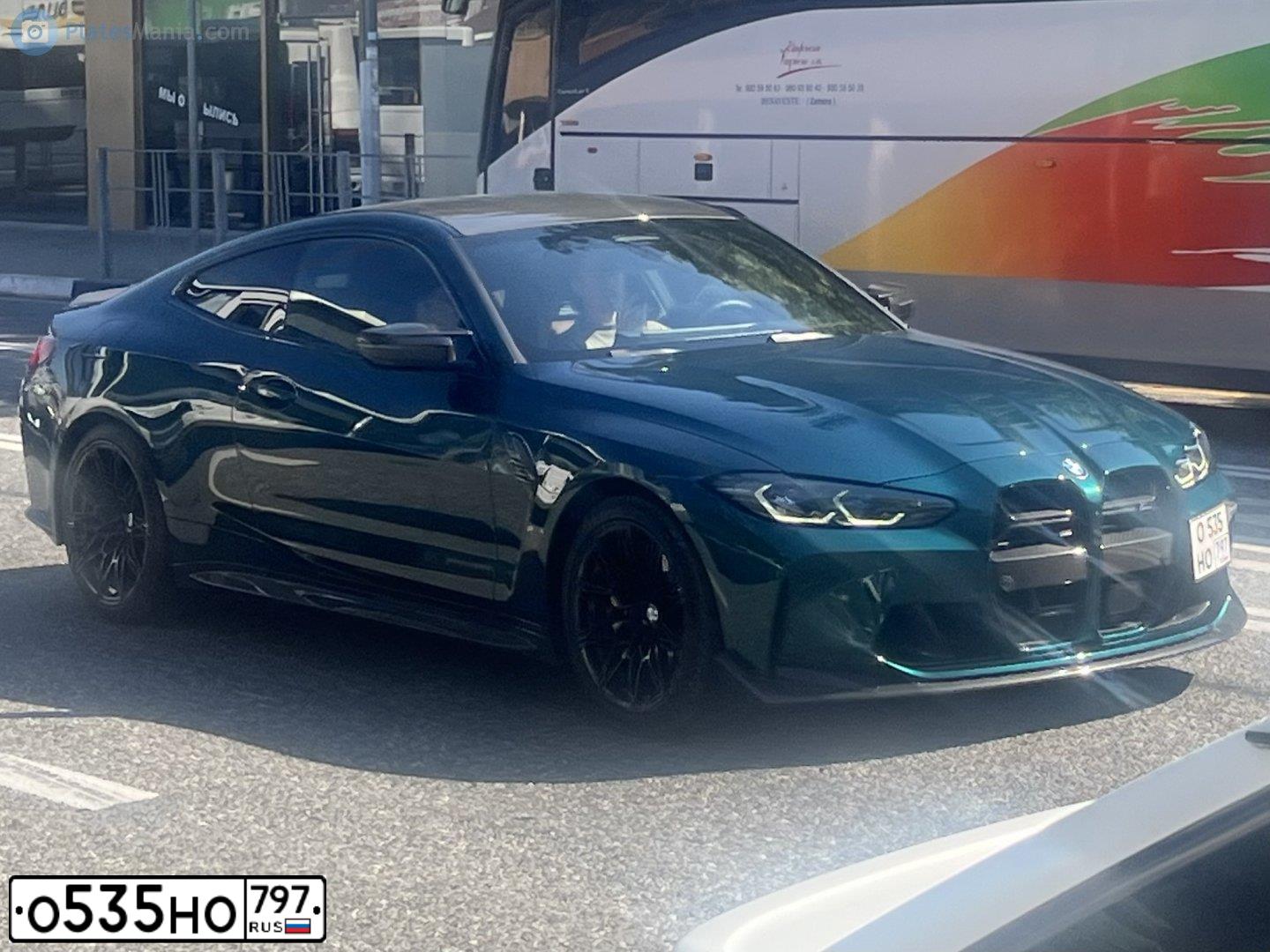 Фото автомобиля BMW M4, 2023 — госномер Е715РС797. Цвет: ЗЕЛЕНЫЙ