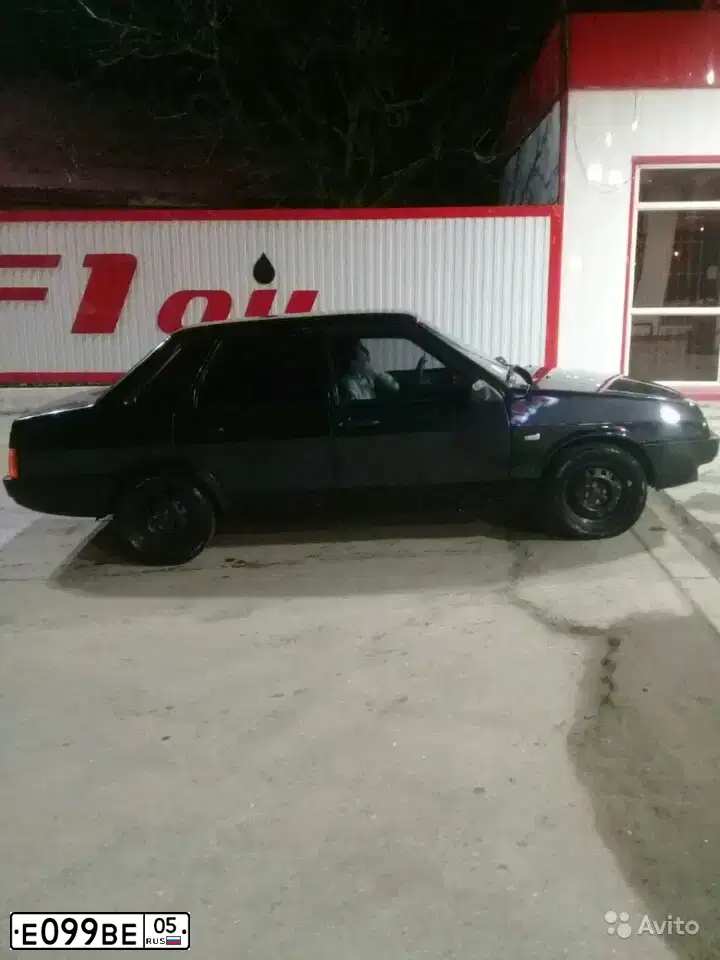 Фото автомобиля LADA 2109 SAMARA, 2004 — госномер Т099ВЕ05. Цвет: ГРАФИТОВЫЙ МЕТАЛЛИК