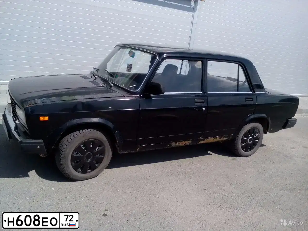Фото автомобиля LADA 2105, 2010 — госномер Н608ЕО72. Цвет: Сине-Черный