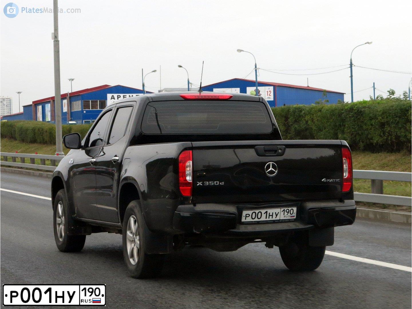 Фото автомобиля TOYOTA LANDCRUISER 200, 2013 — госномер В200СС147. Цвет: Белый