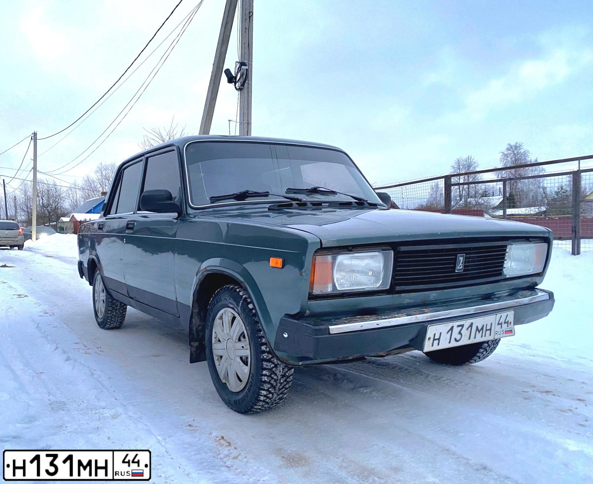 Фото автомобиля LADA 2105, 2010 — госномер Н131МН44. Цвет: Серо-сине-зеленый