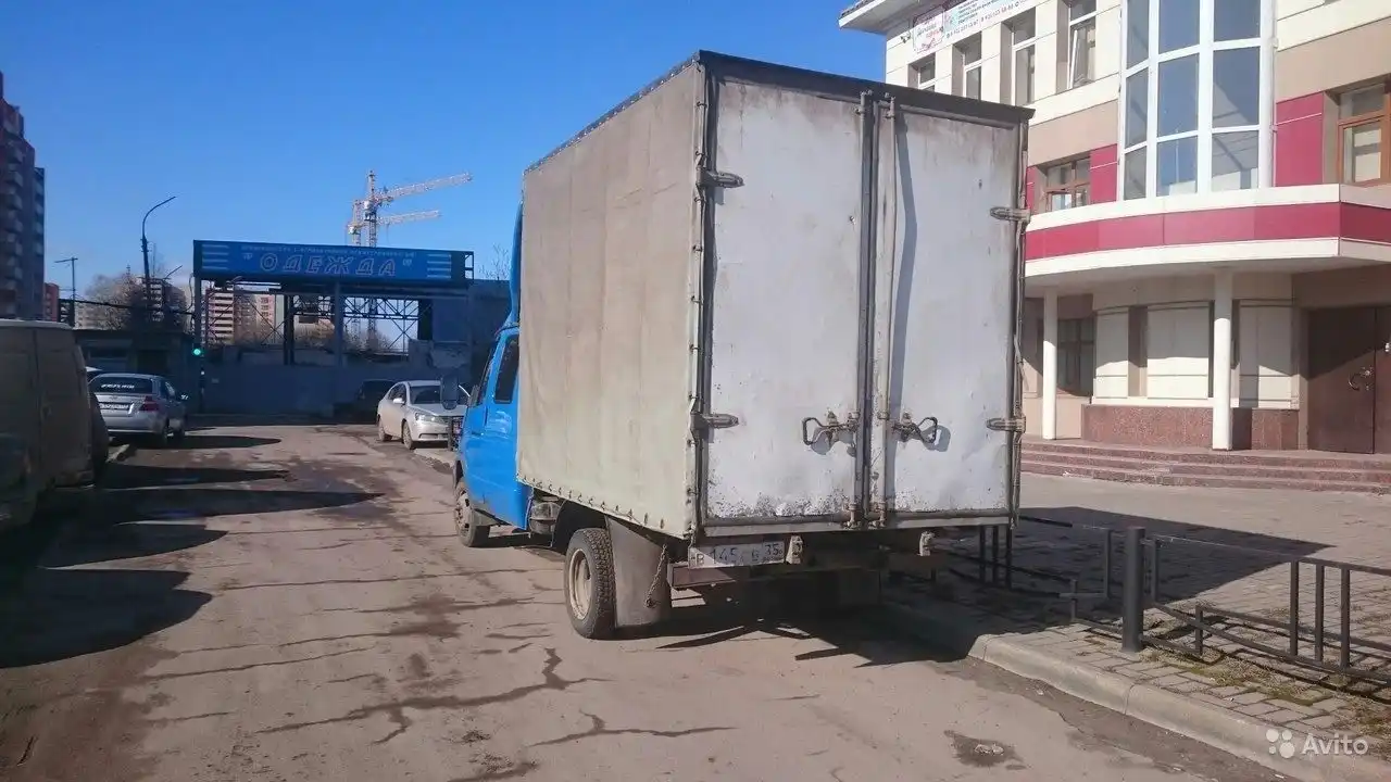 Фото автомобиля LADA 2190 GRANTA, 2012 — госномер А001РТ35