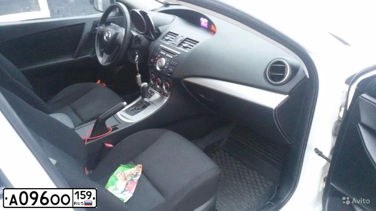Фото автомобиля MAZDA A 3, 2011 — госномер Т324ТУ55. Цвет: БЕЛЫЙ