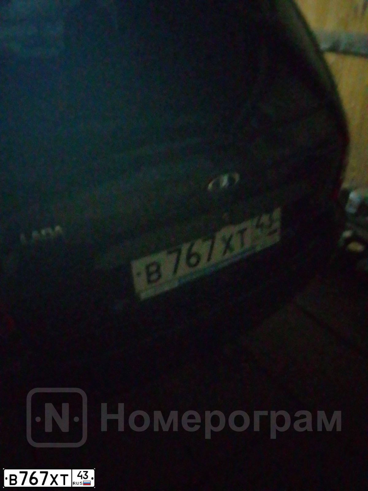 Фото автомобиля LADA 1117 KALINA, 2011 — госномер В767ХТ43. Цвет: Сине-Черный