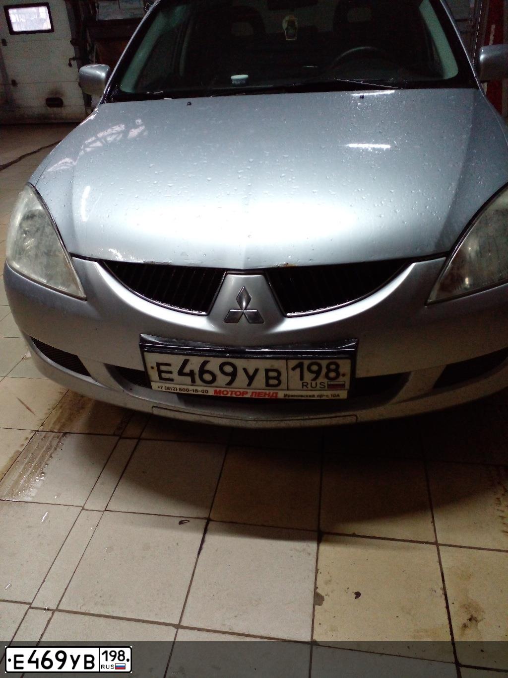 Фото автомобиля MITSUBISHI LANCER, 2005 — госномер Т743ЕЕ39. Цвет: СЕРЕБРИСТЫЙ