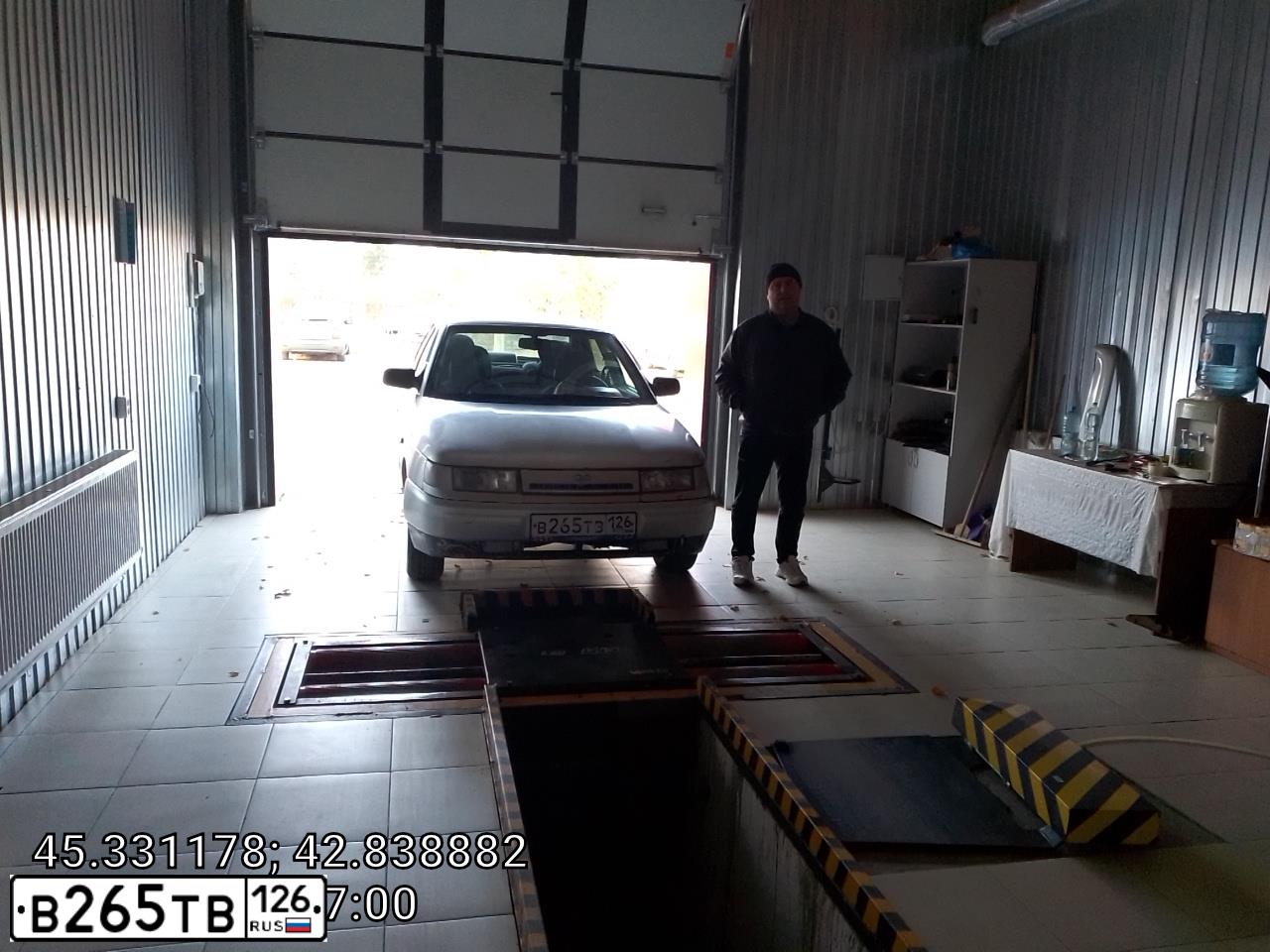 Фото автомобиля LADA 2110, 2004 — госномер Н670ВК126