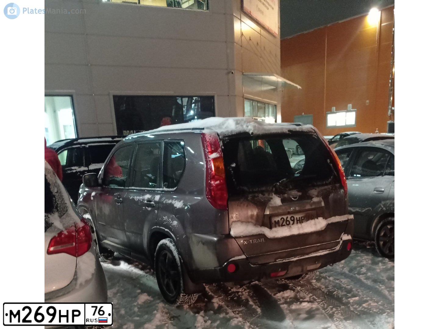 Фото автомобиля NISSAN X-TRAIL, 2008 — госномер М269НР76. Цвет: СЕРЫЙ