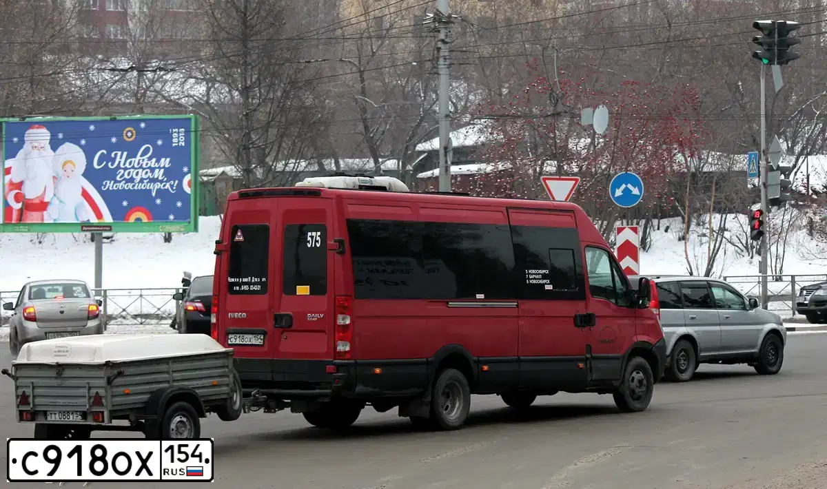 Фото автомобиля IVECO DAILY, 2008 — госномер С918ОХ154. Цвет: Красный