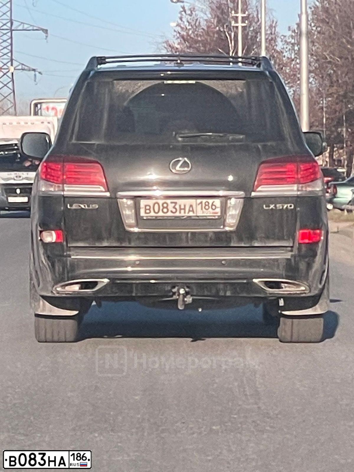 Фото автомобиля LEXUS LX, 2013 — госномер В083НА186. Цвет: ЧЕРНЫЙ
