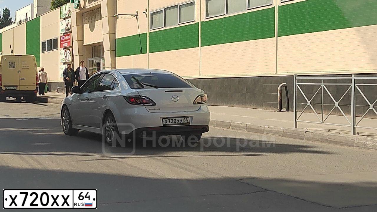 Фото автомобиля LADA 2190 GRANTA, 2012 — госномер К508НТ164. Цвет: голубой