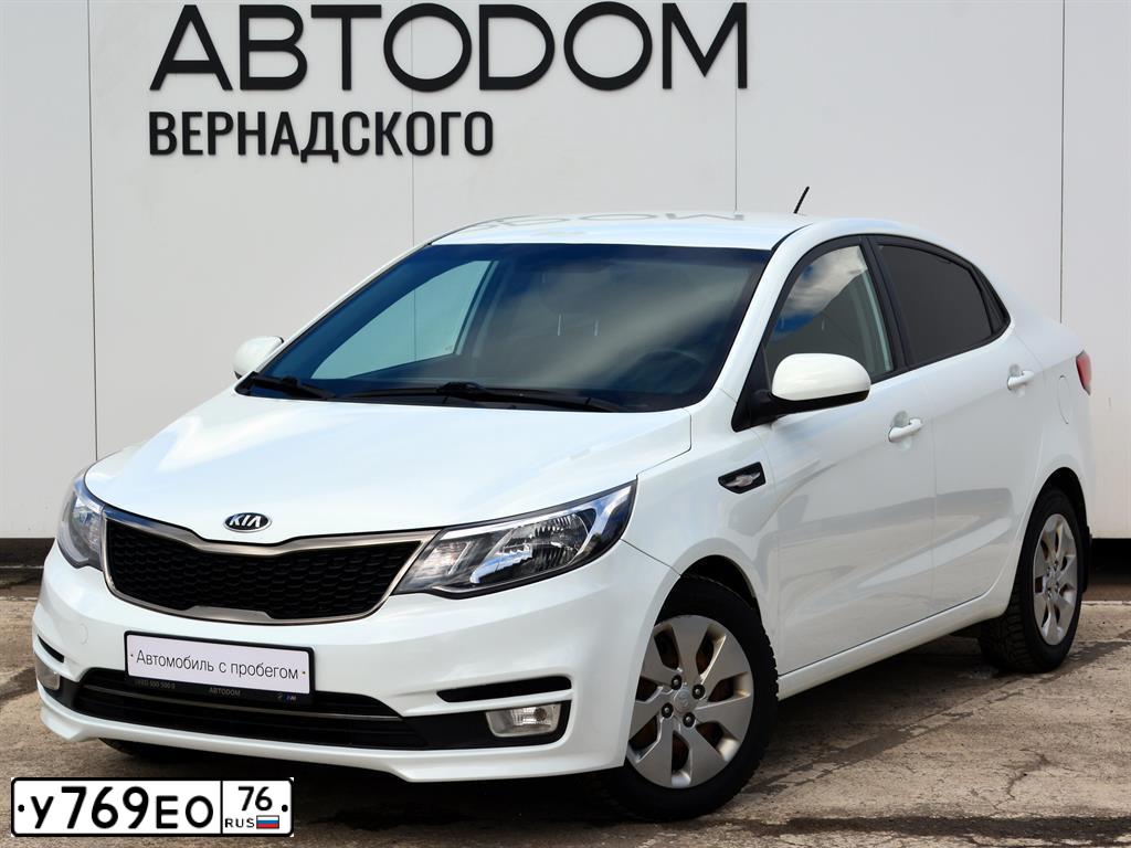 Фото автомобиля KIA RIO, 2015 — госномер Т963СС797. Цвет: Белый