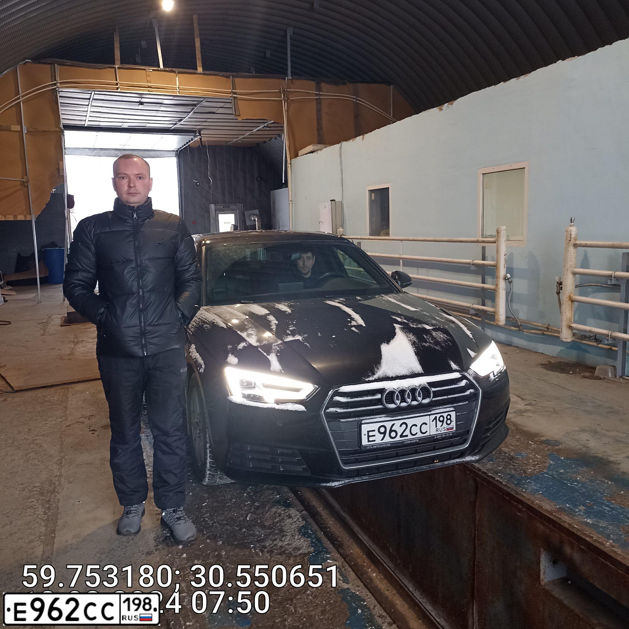 Фото автомобиля AUDI A4, 2017 — госномер С551КК160. Цвет: ЧЕРНЫЙ