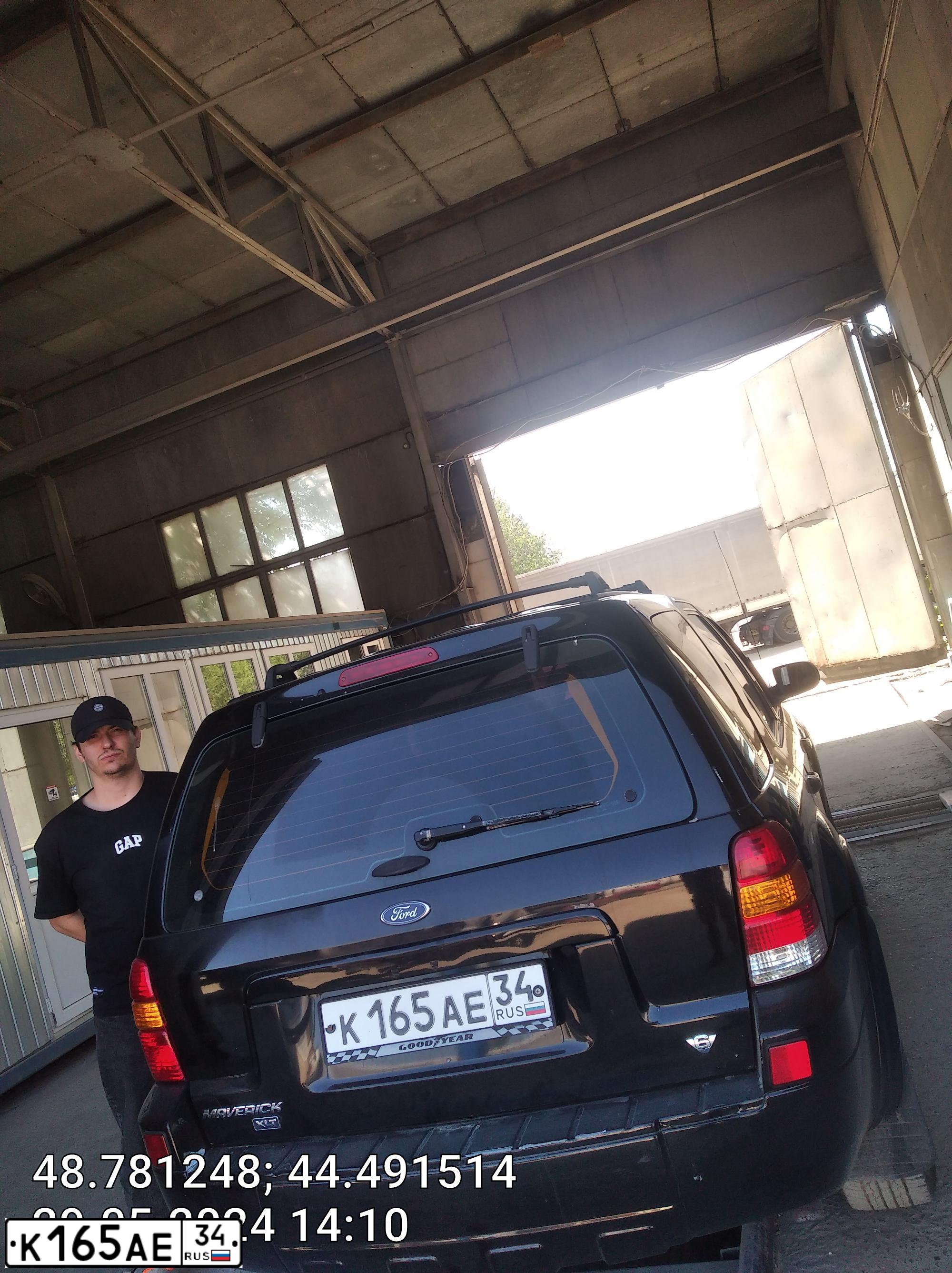 Фото автомобиля FORD MAVERICK, 2006 — госномер Х599НР37. Цвет: ЧЕРНЫЙ