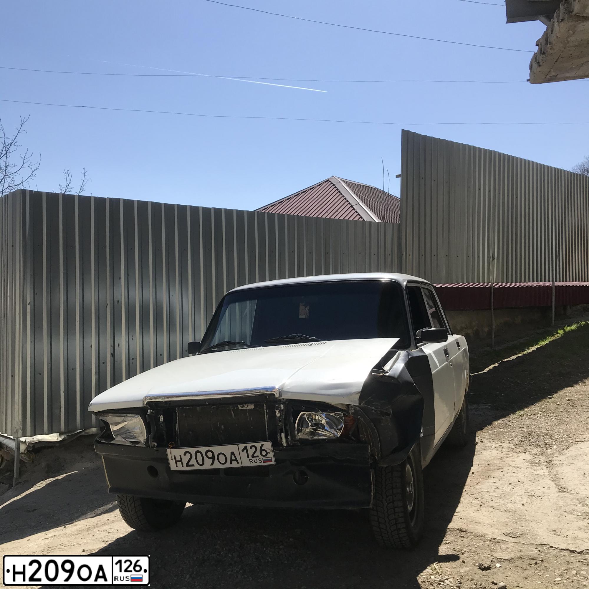 Фото автомобиля LADA 2107, 2007 — госномер Н656ТМ126. Цвет: Белый