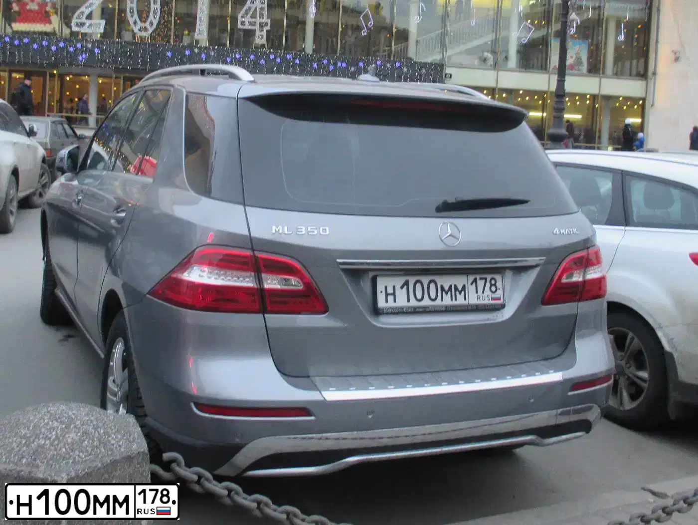 Фото автомобиля MERCEDES M-KLASSE, 2012 — госномер Н100ММ178. Цвет: Серый