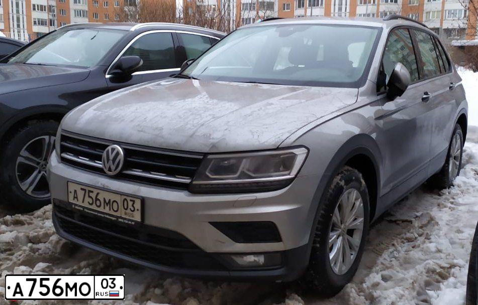 Фото автомобиля VOLKSWAGEN TIGUAN, 2020 — госномер А756МО03. Цвет: СЕРЫЙ