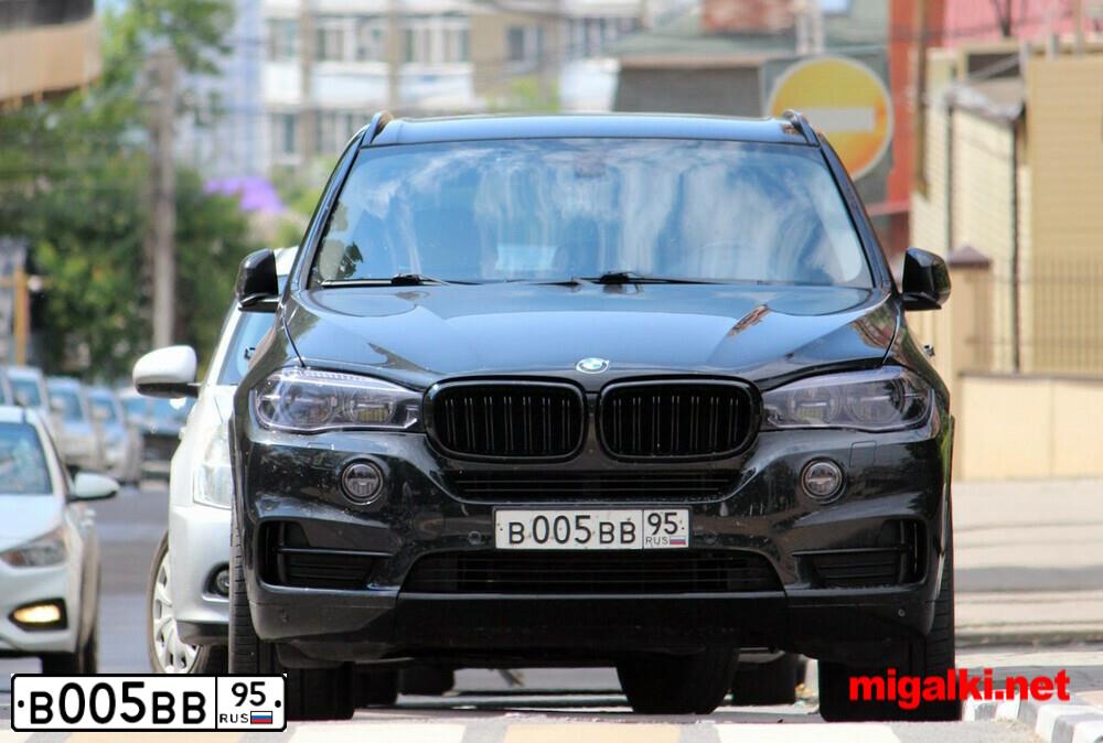 Фото автомобиля BMW X5, 2007 — госномер В005ВВ95. Цвет: ЧЕРНЫЙ