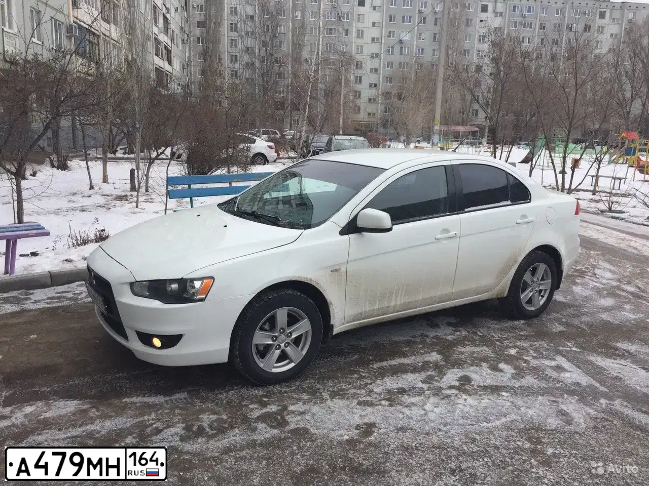 Фото автомобиля MITSUBISHI LANCER, 2008 — госномер А479МН164. Цвет: БЕЛЫЙ