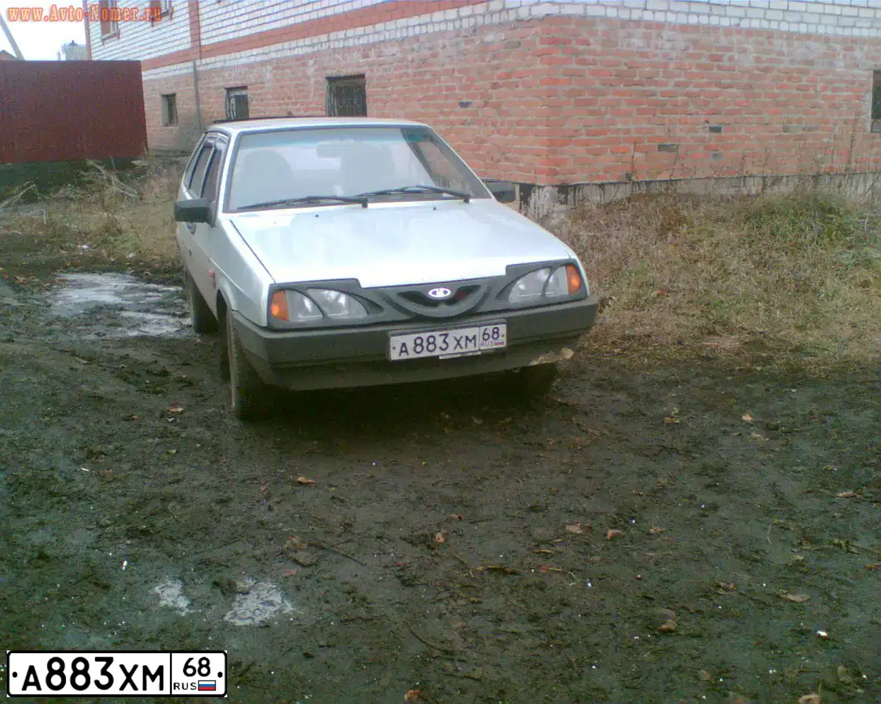 Фото автомобиля LADA 2109 SAMARA, 2002 — госномер А883ХМ68. Цвет: СЕРЕБРИС.ЖЕЛТО-ЗЕЛЕН