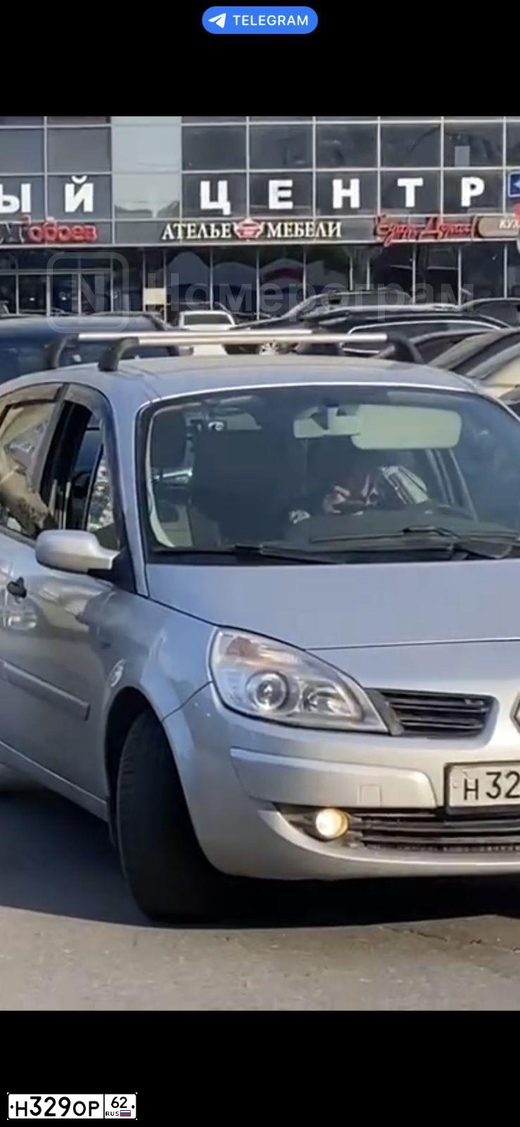 Фото автомобиля RENAULT MEGANE /GRAND/ SCENIC, 2007 — госномер Н329ОР62. Цвет: СВЕТЛО-СЕРО-ГОЛУБОЙ