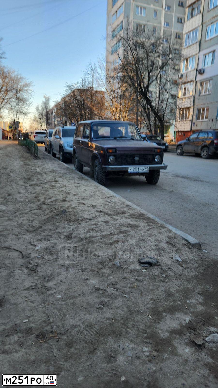 Фото автомобиля SUZUKI SX 4, 2007 — госномер М670ЕВ152. Цвет: СЕРЕБРИСТЫЙ