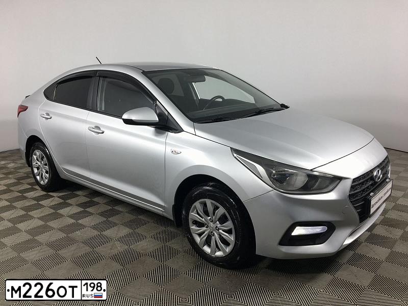 Фото автомобиля HYUNDAI SOLARIS, 2018 — госномер А099УВ62. Цвет: Серебристый