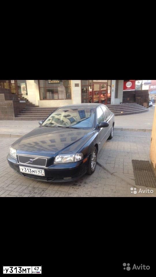 Фото автомобиля VOLVO S80, 2000 — госномер У313МТ47. Цвет: ЧЕРНЫЙ