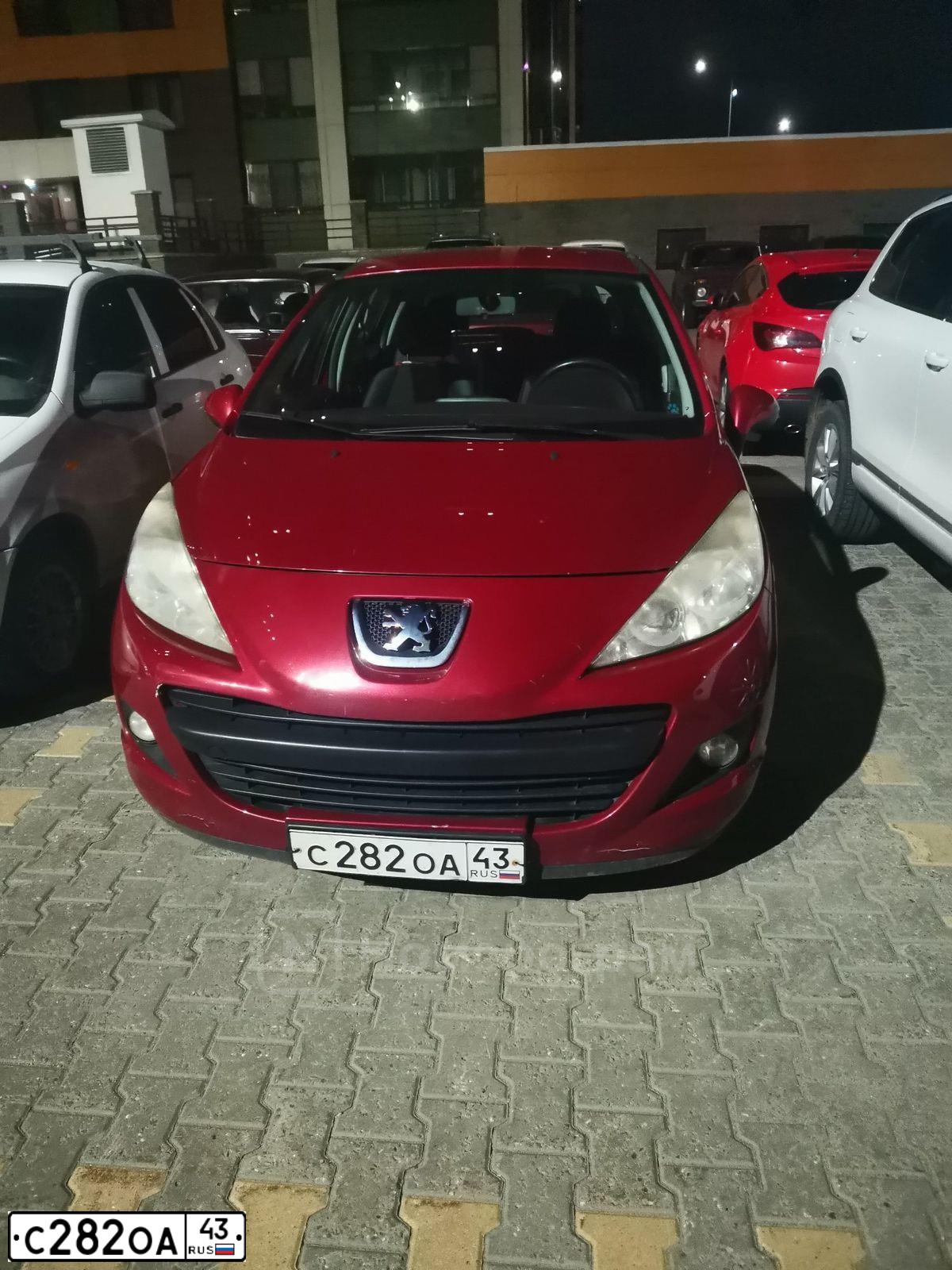 Фото автомобиля PEUGEOT 207, 2010 — госномер С282ОА43. Цвет: Красный
