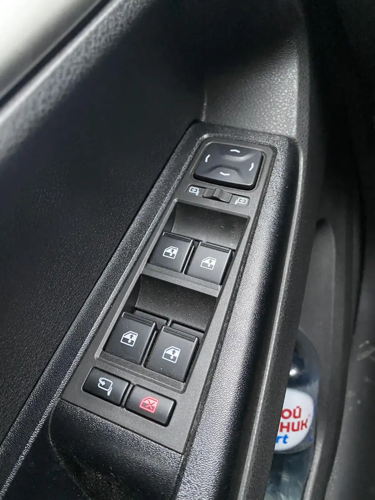 Фото автомобиля LADA VESTA, 2019 — госномер Х873МХ05. Цвет: Белый