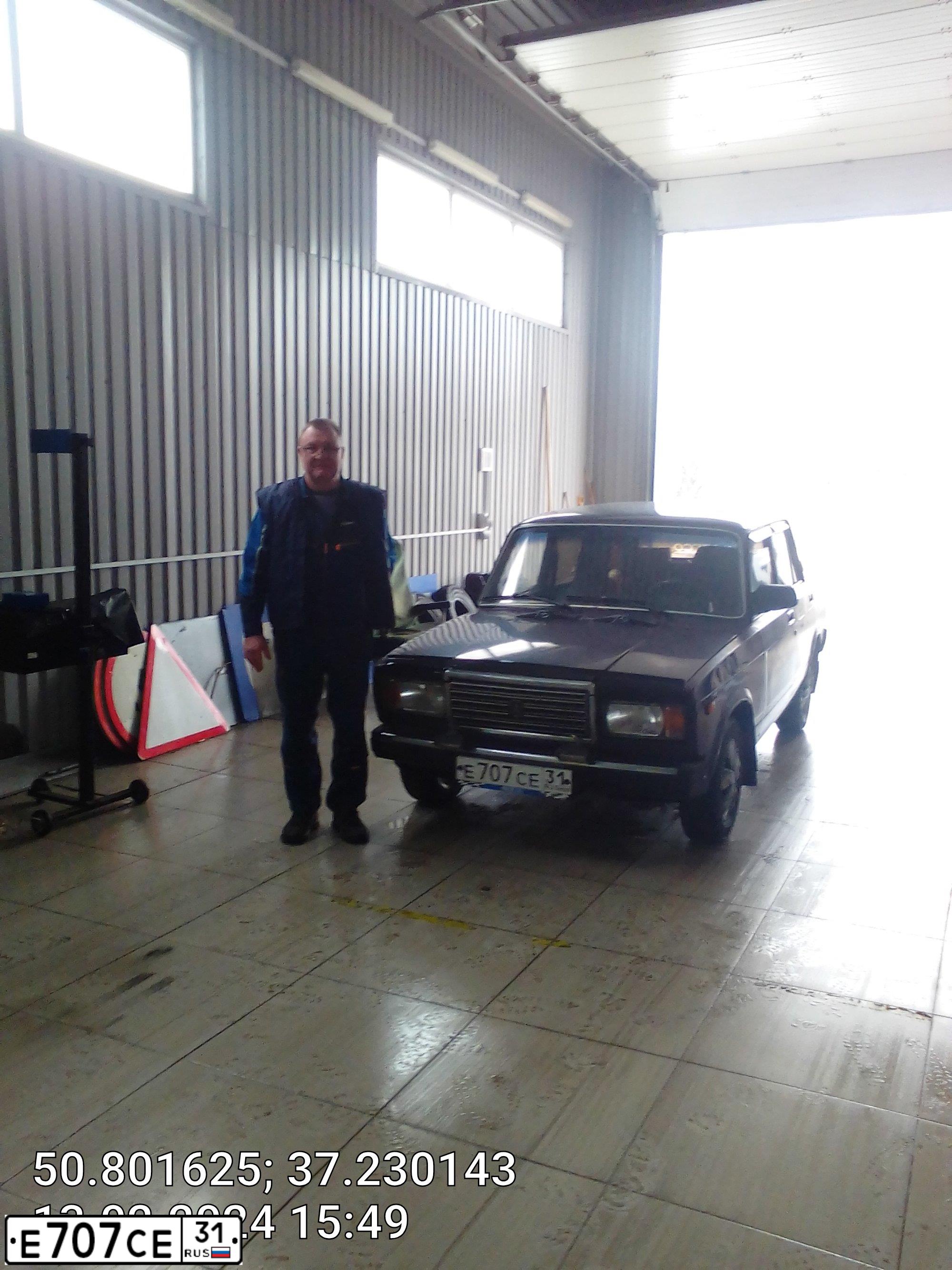 Фото автомобиля LADA 2107, 2004 — госномер Е707СЕ31. Цвет: ФИОЛЕТОВЫЙ