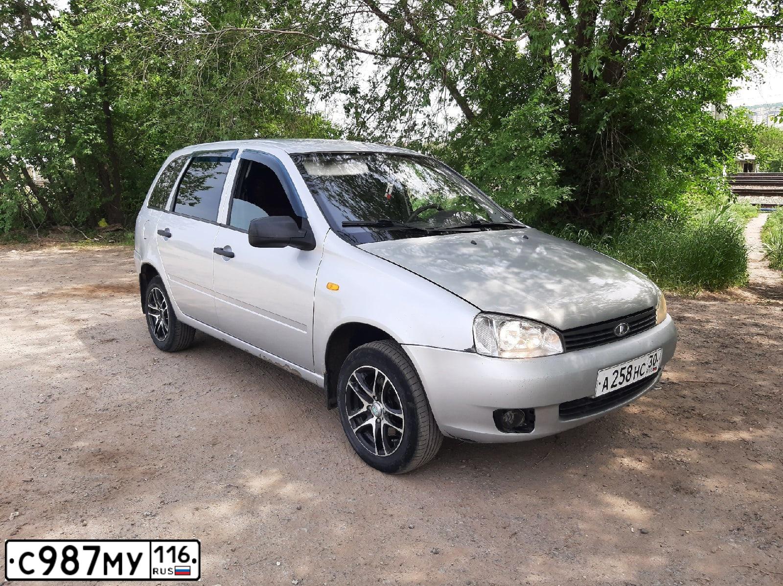 Фото автомобиля LADA 1117 KALINA, 2013 — госномер А258НС30. Цвет: Серебристый
