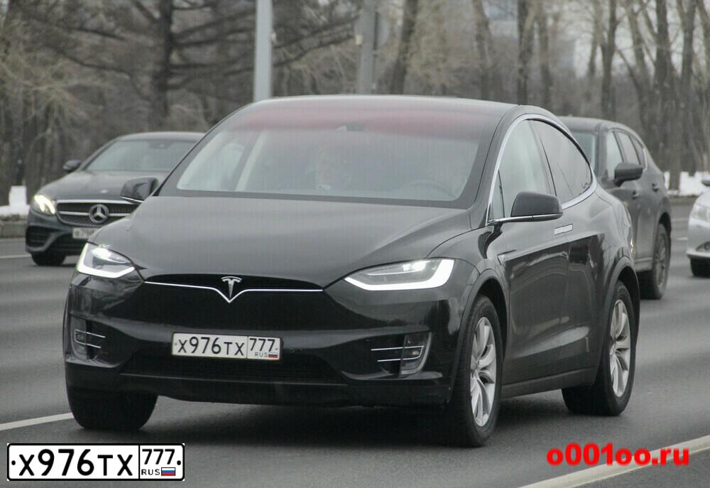Фото автомобиля TESLA X, 2016 — госномер Х976ТХ777. Цвет: ЧЕРНЫЙ