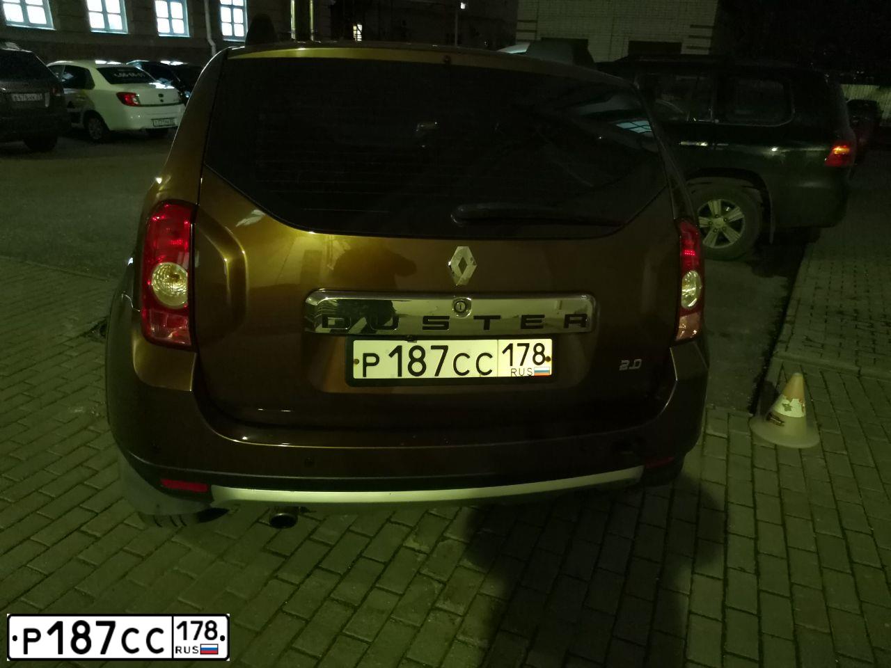 Фото автомобиля RENAULT DUSTER, 2014 — госномер В913ЕР37. Цвет: Коричневый