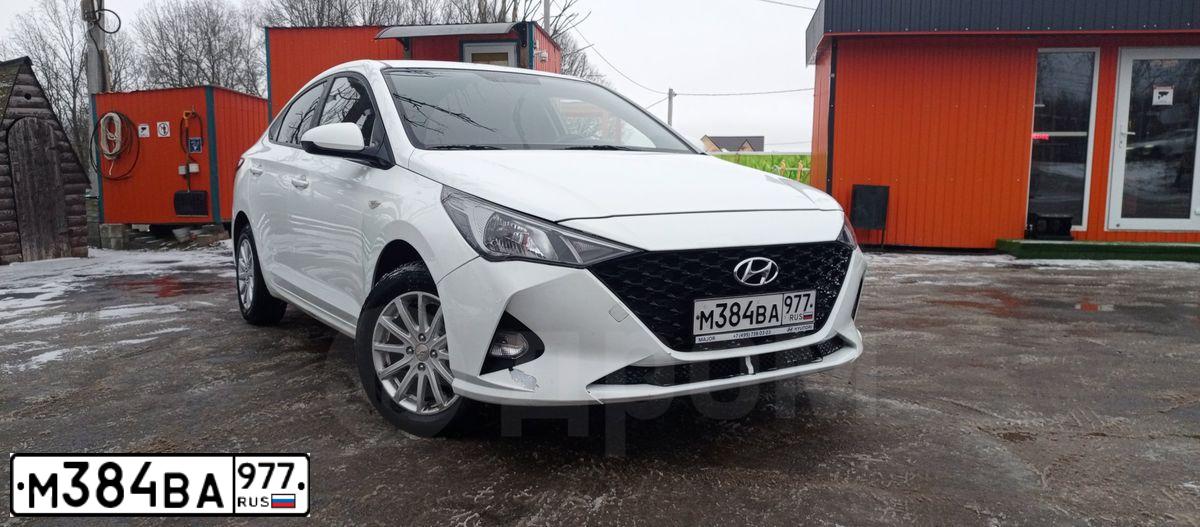 Фото автомобиля HYUNDAI SOLARIS, 2020 — госномер М384ВА977. Цвет: Белый