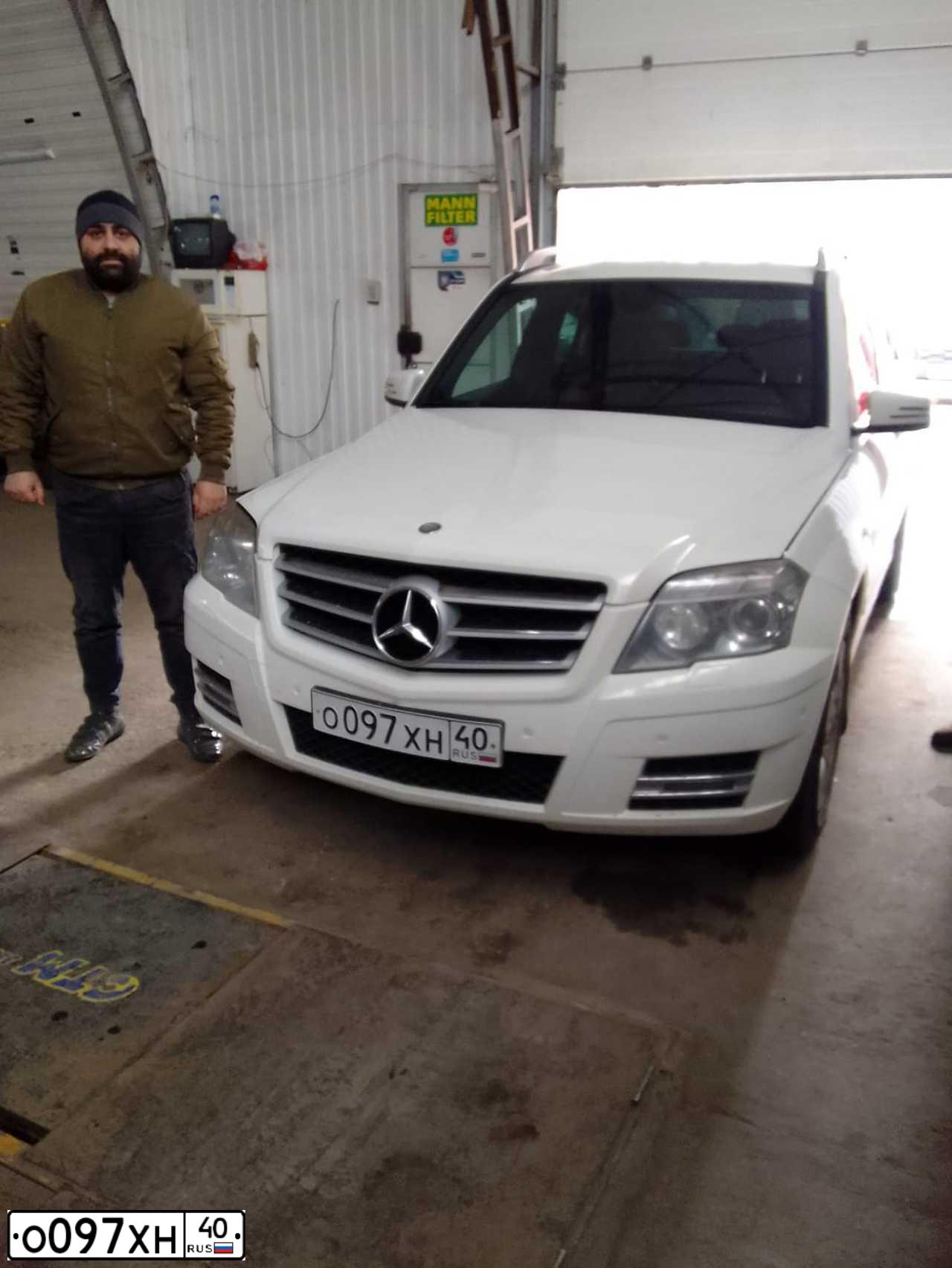 Фото автомобиля MERCEDES GLK-KLASSE, 2010 — госномер О114ОК193. Цвет: Белый