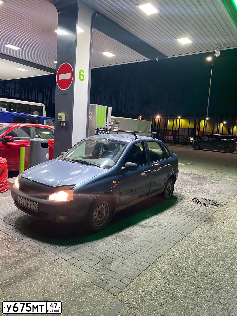 Фото автомобиля ВАЗ 11183 LADA KALINA, 2007 — госномер У675МТ47. Цвет: СЕРО-СИНИЙ