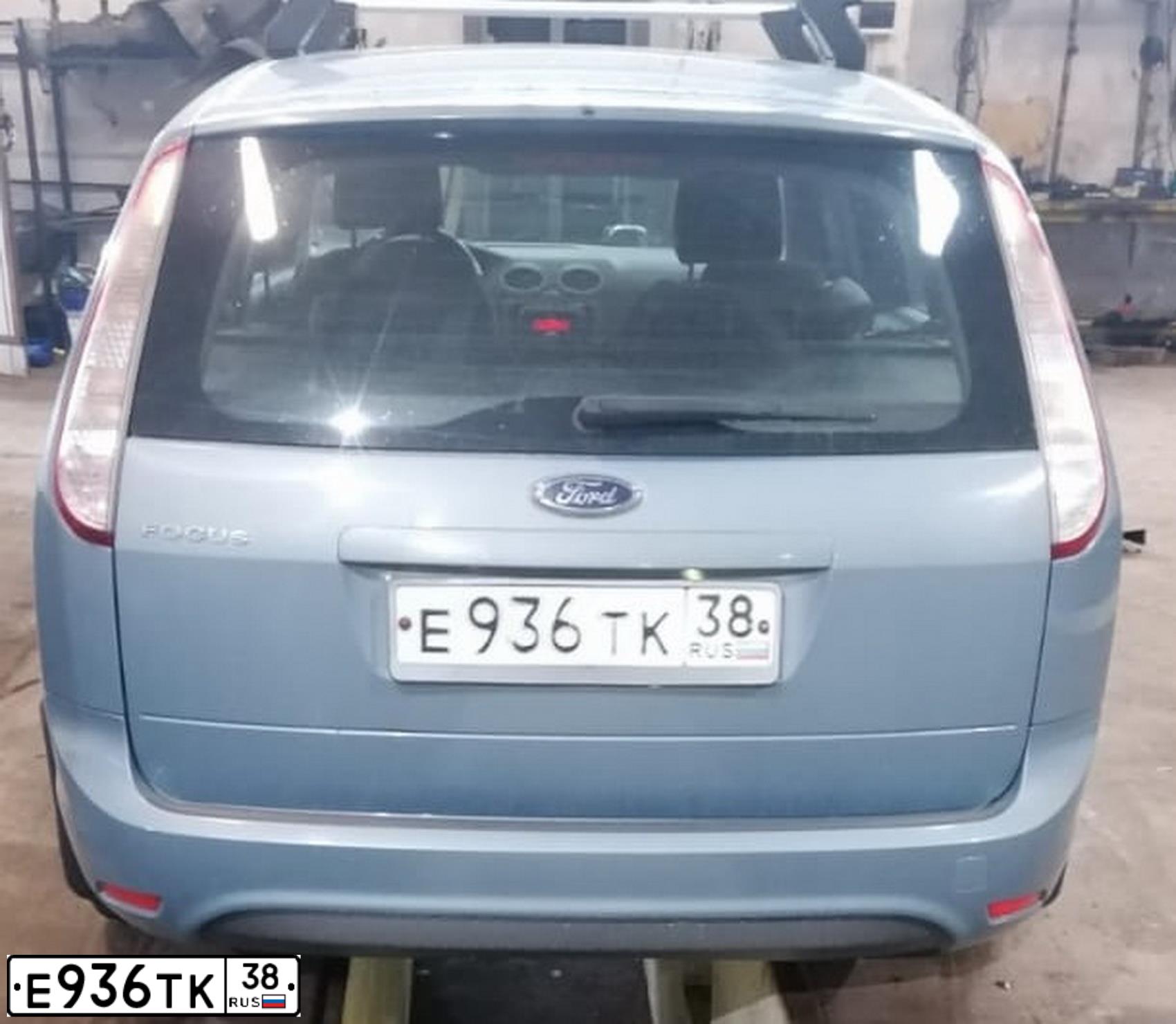 Фото автомобиля FORD Focus, 2010 — госномер Е936ТК38