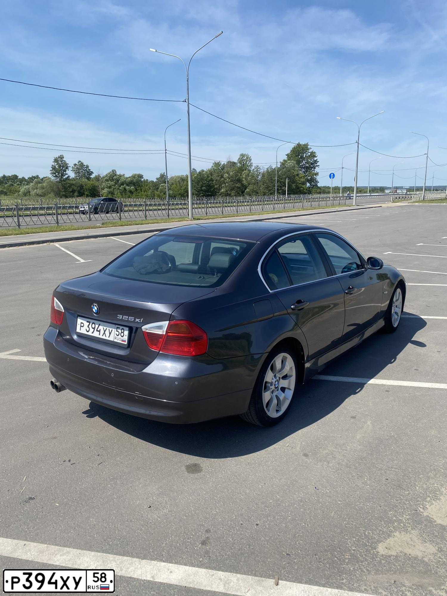 Фото автомобиля BMW SERIE 3, 2008 — госномер К222РУ750. Цвет: ТЕМНО-СЕРЫЙ