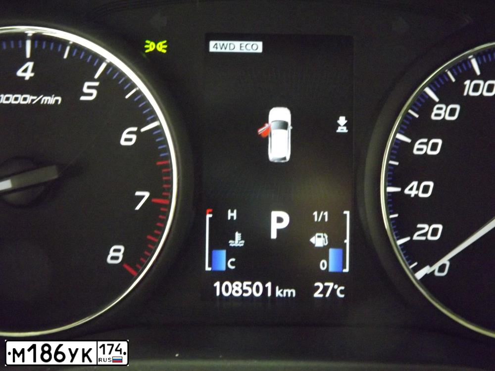 Фото автомобиля MITSUBISHI OUTLANDER, 2019 — госномер М186УК174. Цвет: ЧЕРНЫЙ