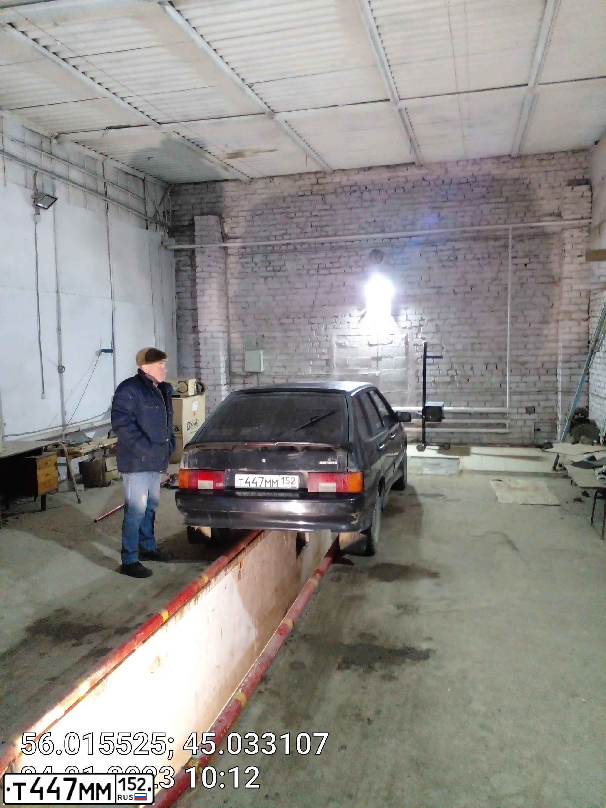 Фото автомобиля LADA 2114 SAMARA, 2008 — госномер А137УО21. Цвет: ГРАФИТОВЫЙ М ЕТАЛИК