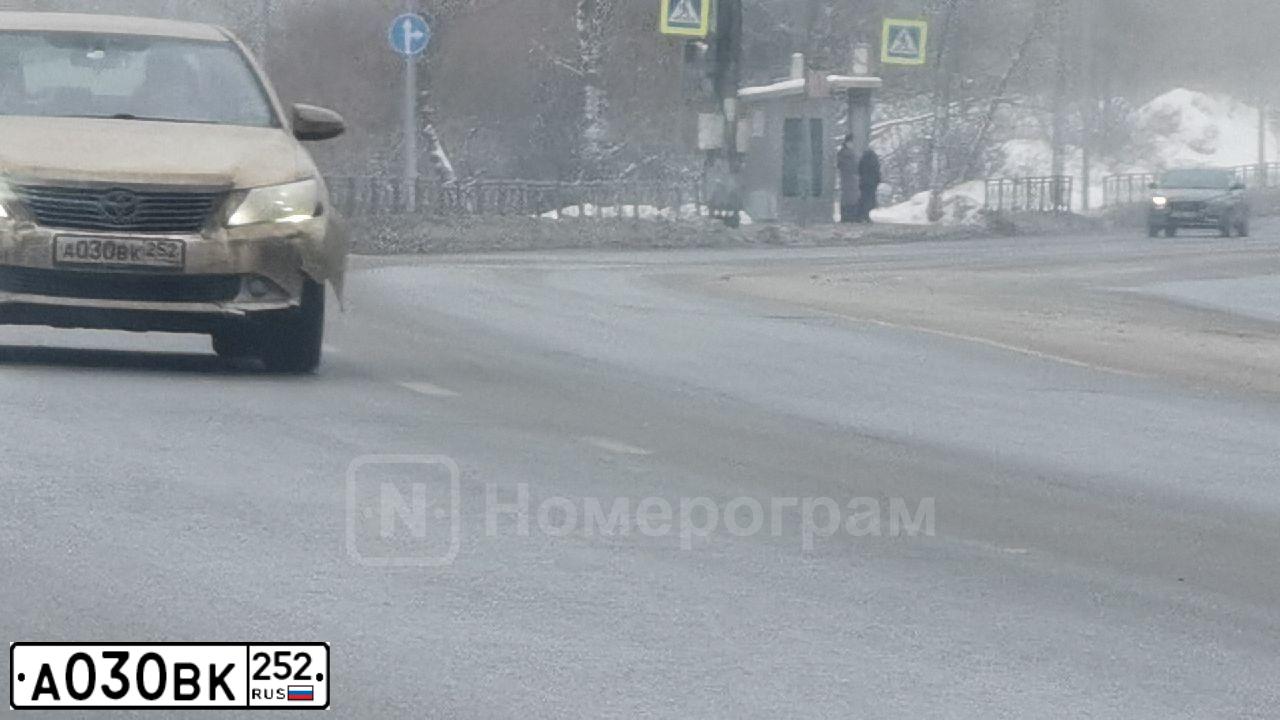 Фото автомобиля TOYOTA CAMRY, 2012 — госномер А030ВК252. Цвет: БЕЖЕВЫЙ