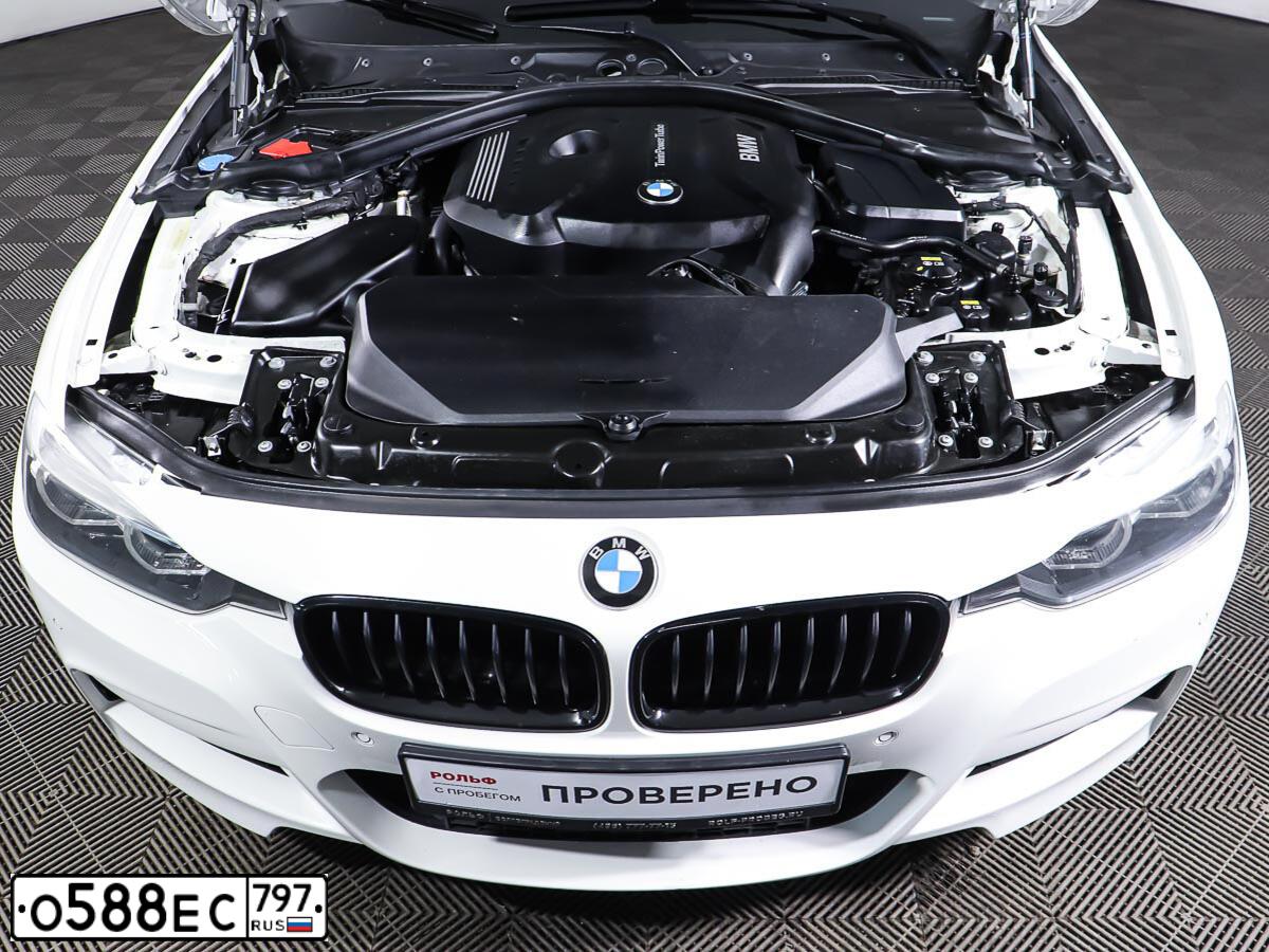 Фото автомобиля BMW 330I, 2018 — госномер В188ЕМ92. Цвет: Белый