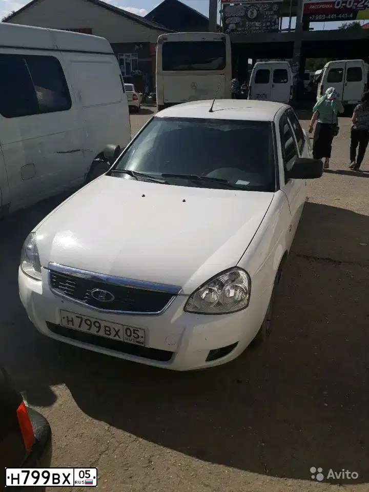 Фото автомобиля LADA 2170 PRIORA, 2013 — госномер О702ОТ05. Цвет: БЕЛЫЙ