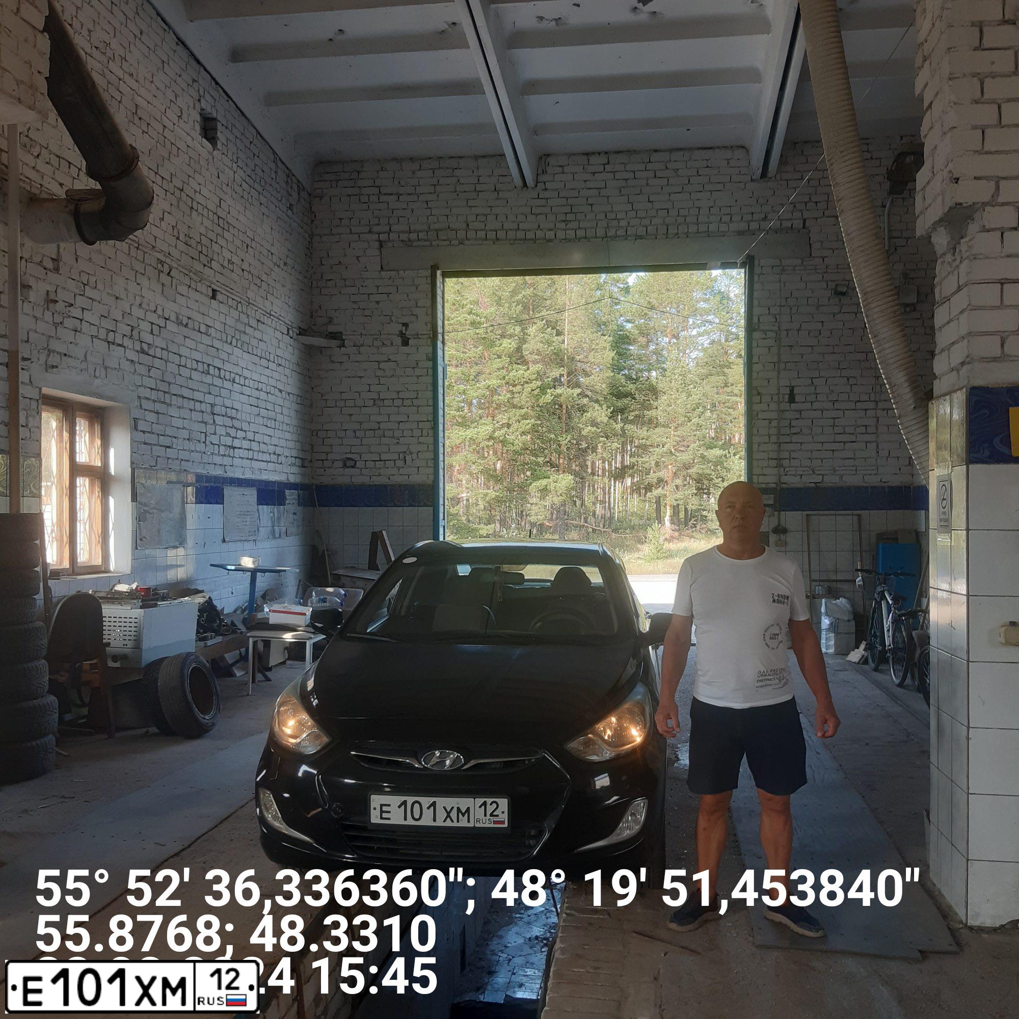 Фото автомобиля HYUNDAI SOLARIS, 2012 — госномер Е101ХМ12. Цвет: ЧЕРНЫЙ