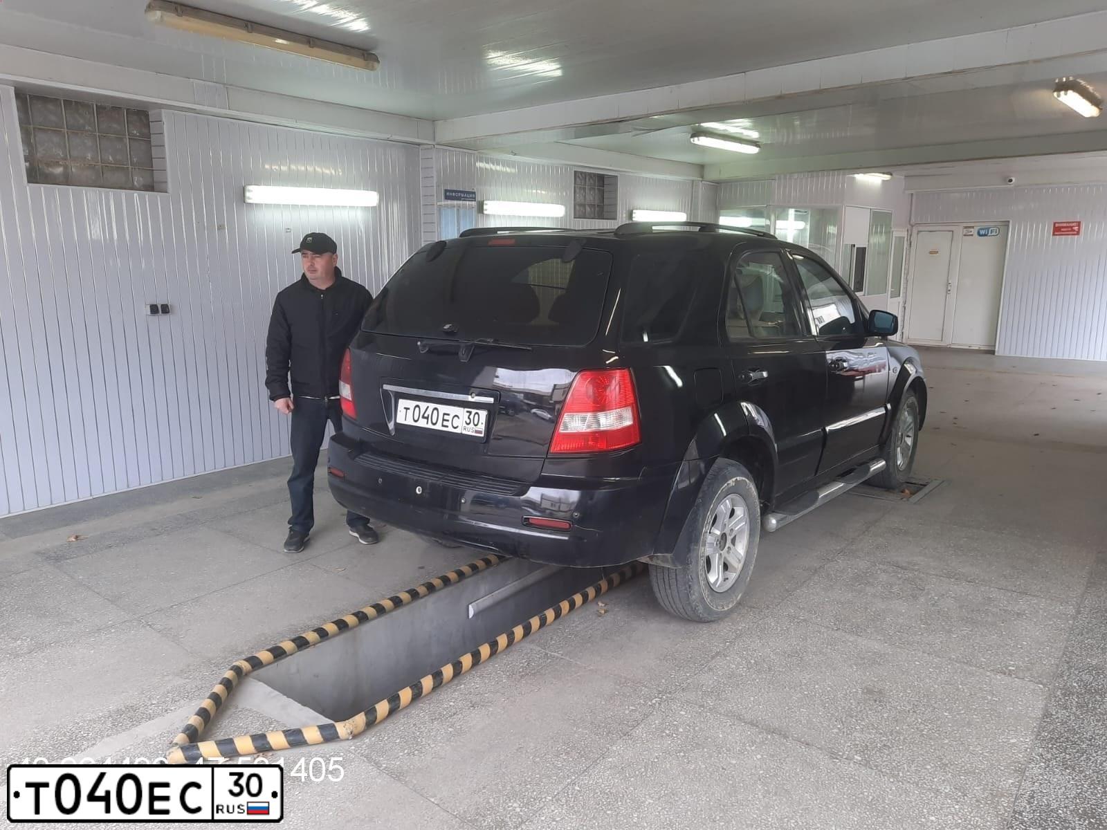 Фото автомобиля KIA SORENTO, 2006 — госномер Т040ЕС30