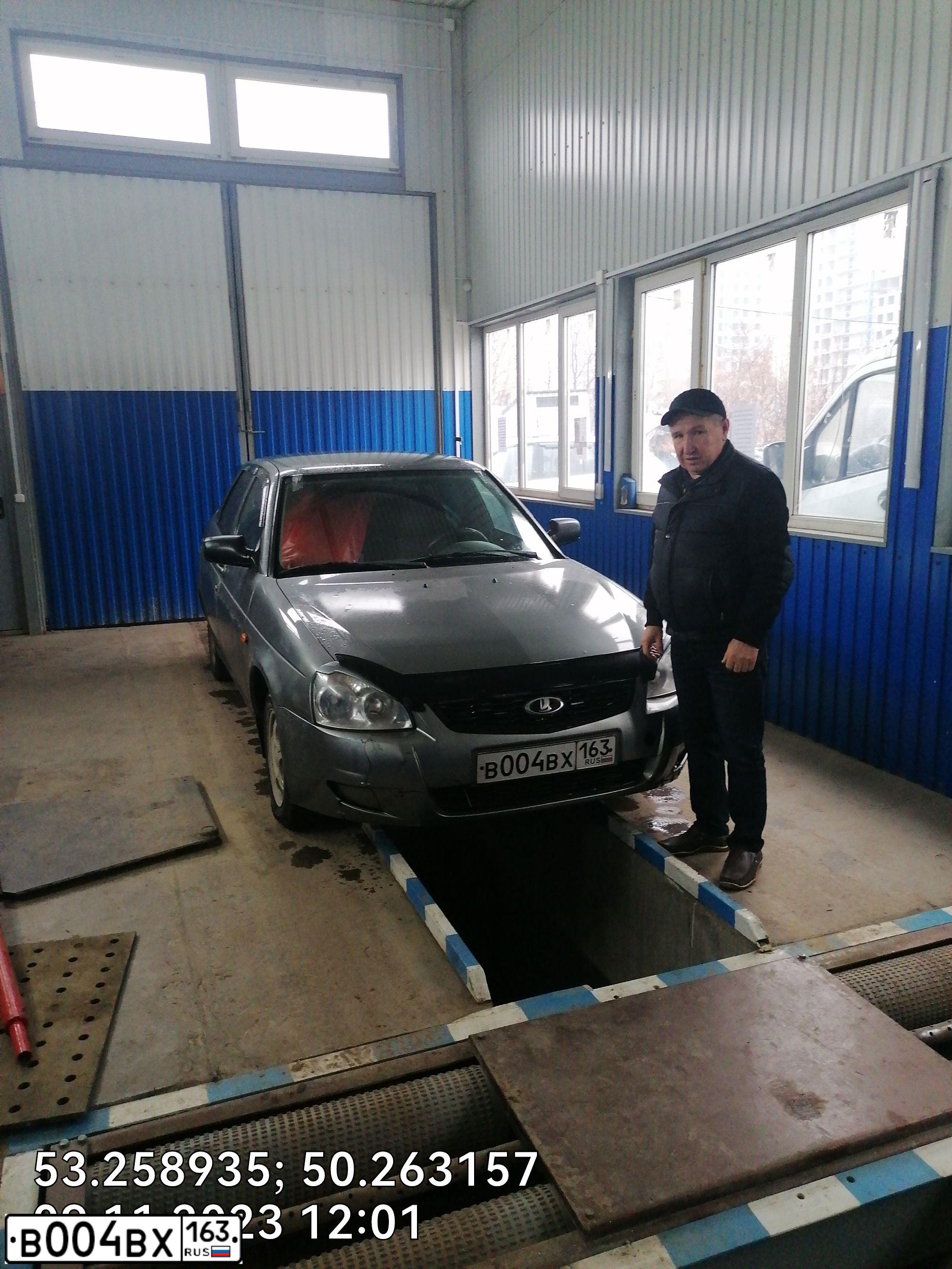 Фото автомобиля LADA 2172 PRIORA, 2009 — госномер В004ВХ163. Цвет: СРЕДНИЙ СЕРО-ЗЕЛЕНЫЙ МЕТАЛЛИК